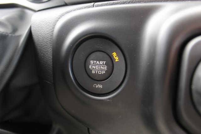 Used 2022 Jeep Gladiator Sport image 16