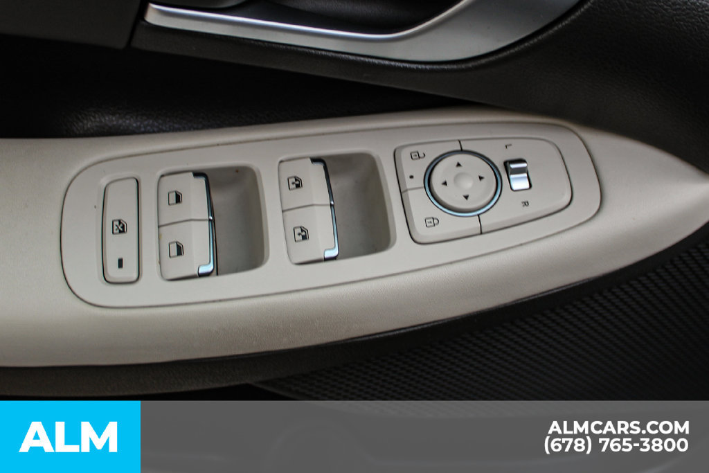 Used 2025 Hyundai Sonata SEL FWD image 37