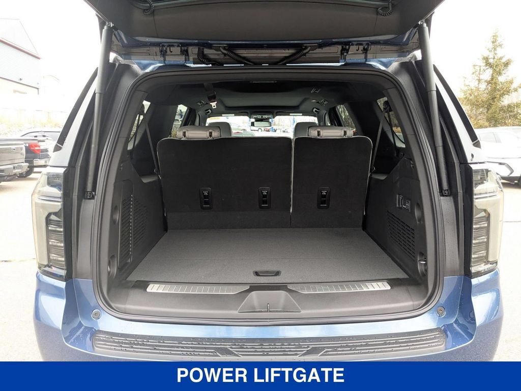 New 2026 Chevrolet Suburban Premier w/ Sun And Tow Package AWD/4WD image 36