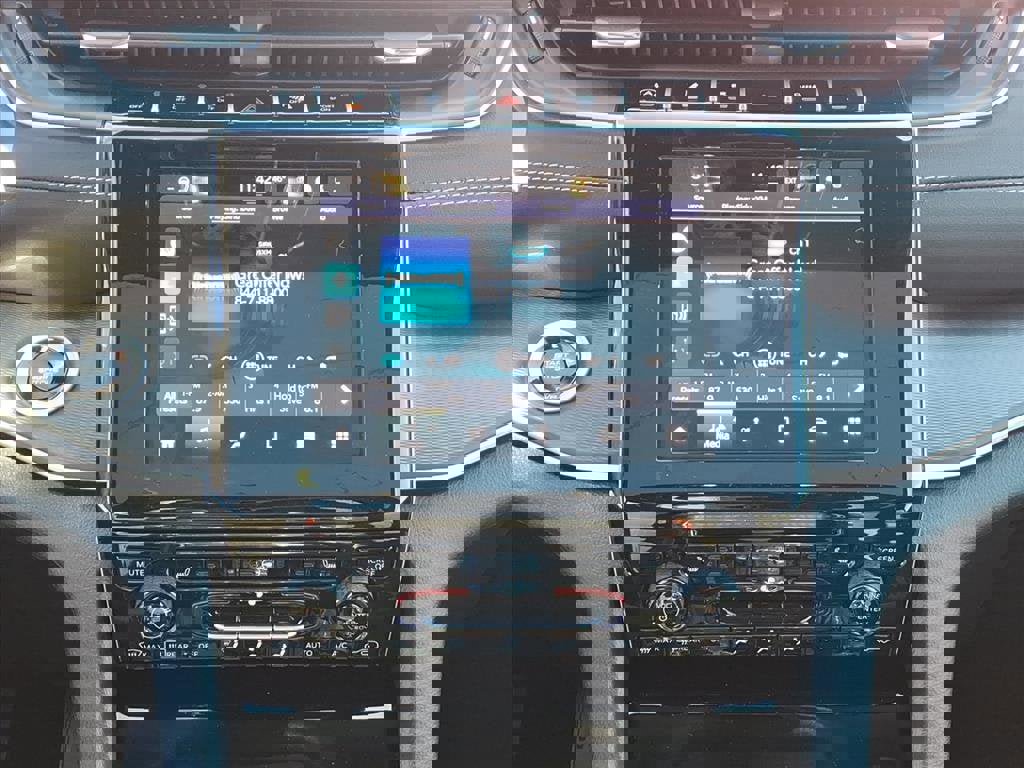 New 2025 Jeep Grand Cherokee Laredo X w/ Luxury Tech Group I image 8