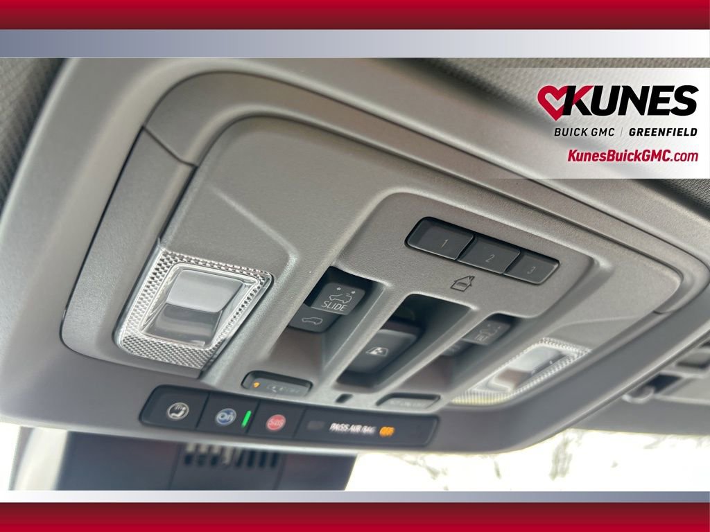 New 2026 GMC Sierra 3500 Denali w/ Denali Reserve Package image 34