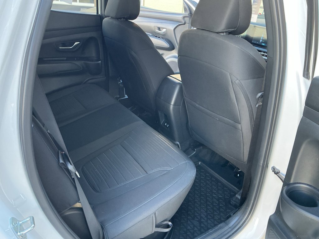 Certified 2025 Hyundai Santa Cruz SE image 14