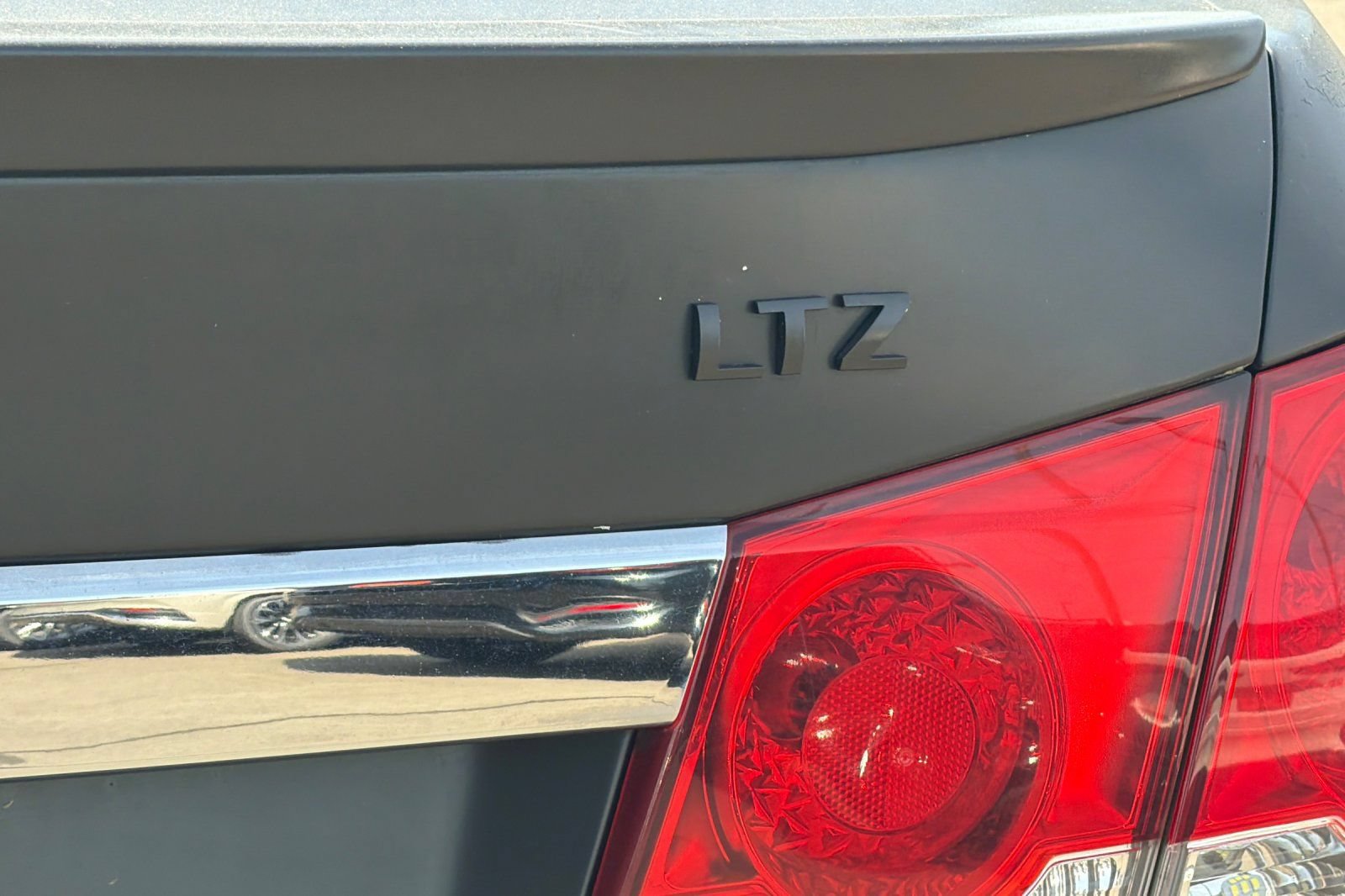 Used 2014 Chevrolet Cruze LTZ w/ Enhanced Safety Package FWD image 27