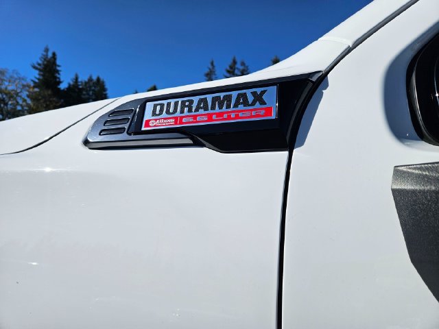 Used 2025 GMC Sierra 3500 AT4 w/ AT4 Premium Plus Package AWD/4WD image 11