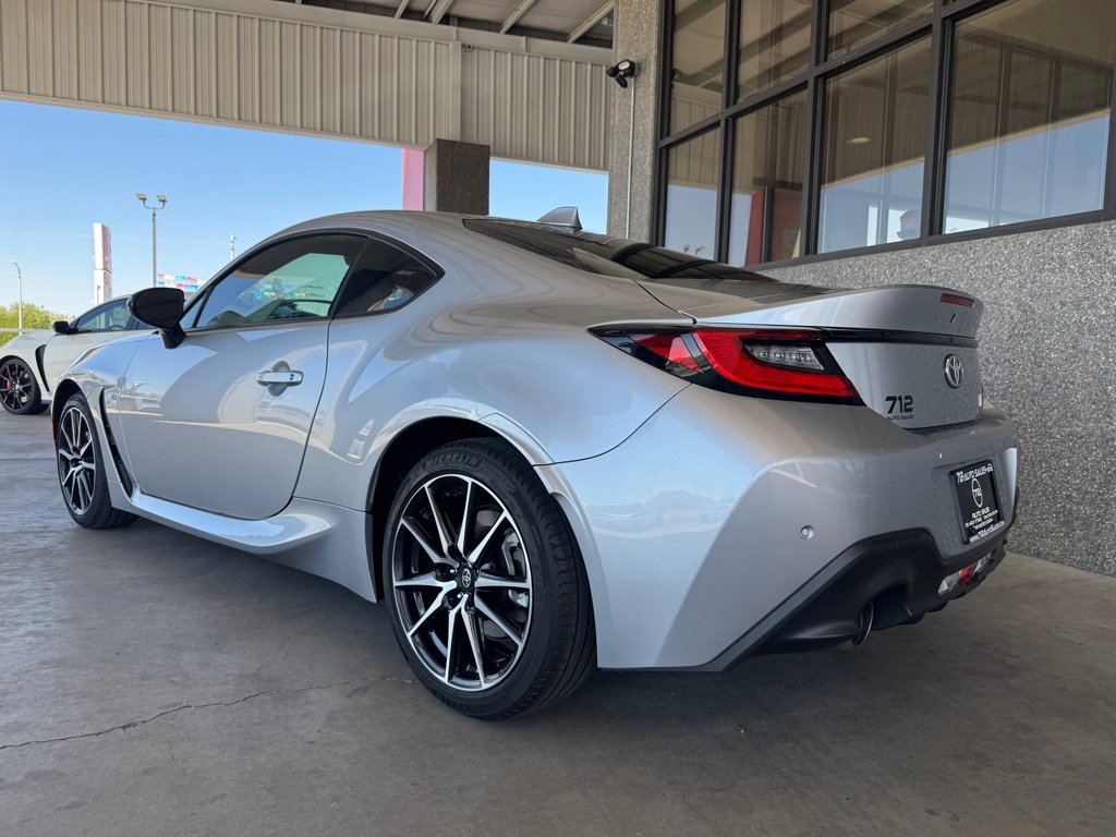 Used 2024 Toyota GR86 image 31