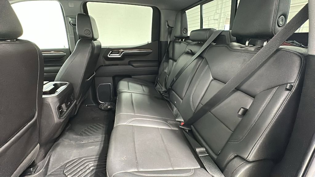 Used 2022 Chevrolet Silverado 1500 LT Trail Boss w/ LT Trail Boss Premium Package AWD/4WD image 13