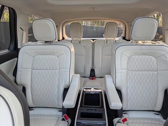 Used 2022 Lincoln Aviator Black Label w/ Dynamic Handling Package AWD/4WD image 22