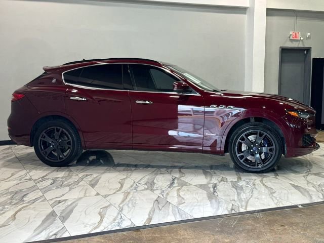 Used 2018 Maserati Levante S GranSport image 5