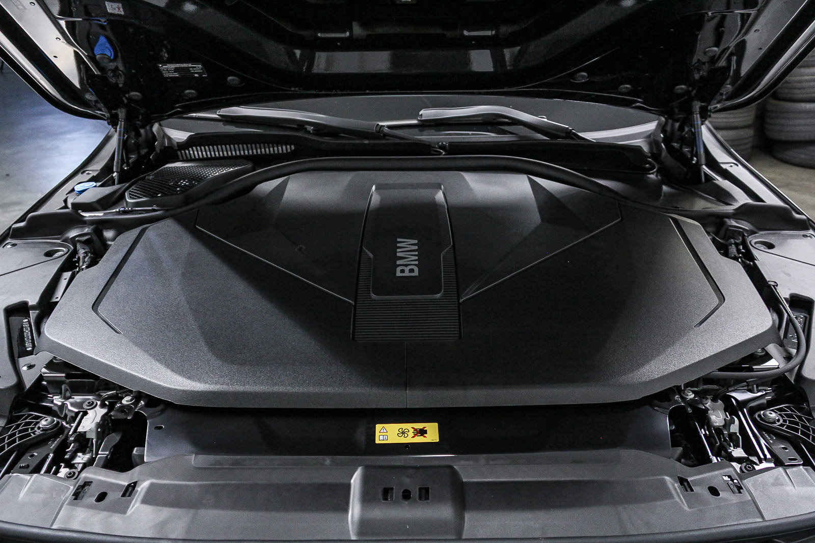 New 2026 BMW i5 eDrive40 w/ Convenience Package image 27