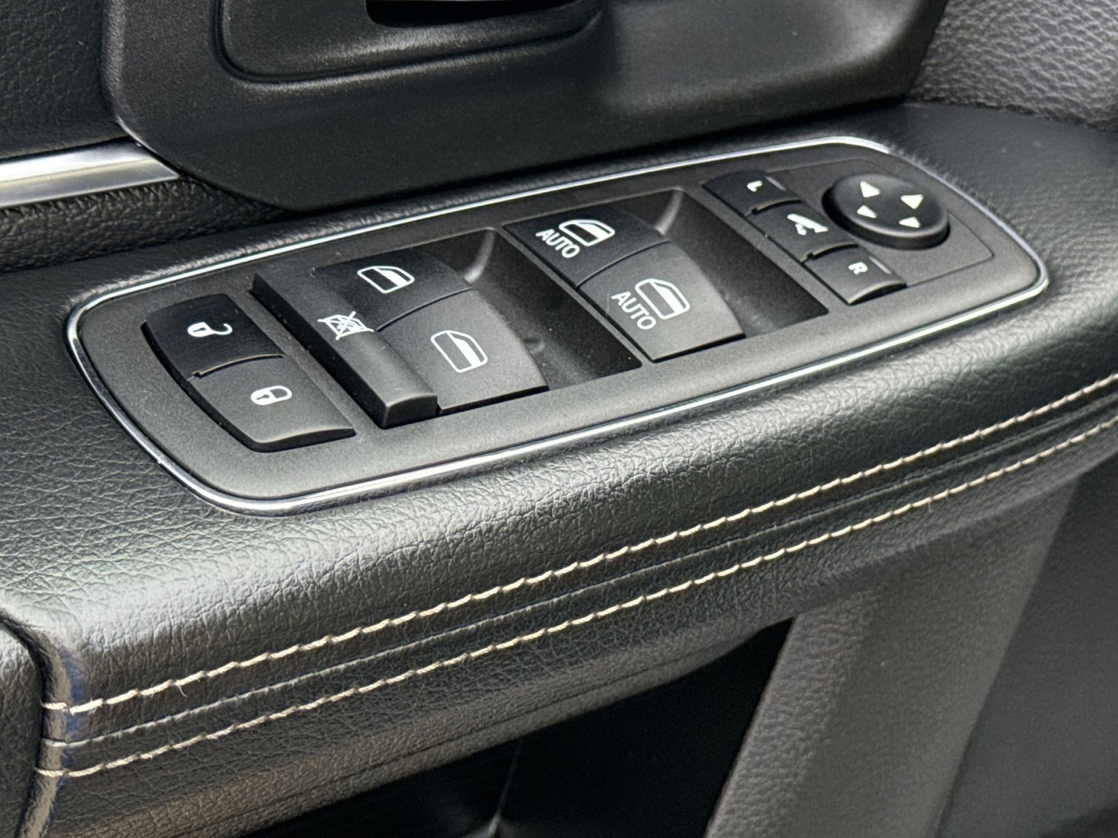 Used 2022 RAM 1500 Warlock w/ Electronics Group AWD/4WD image 15
