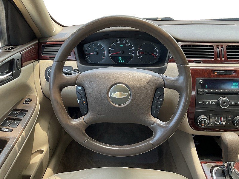 Used 2008 Chevrolet Impala LT w/ Luxury Edition Package FWD image 15