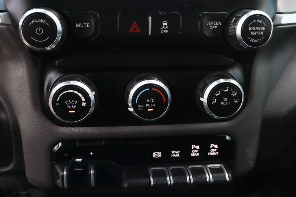 Used 2022 RAM 2500 Big Horn w/ Level A Equipment Group AWD/4WD image 39