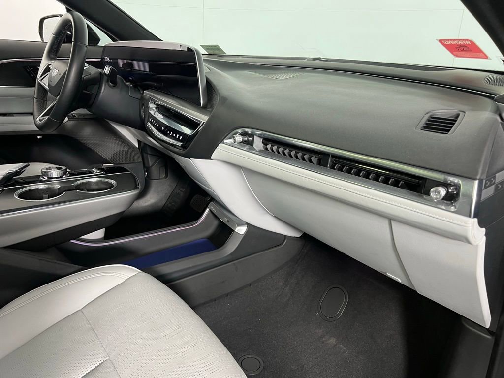 Used 2024 Cadillac Lyriq Sport image 33