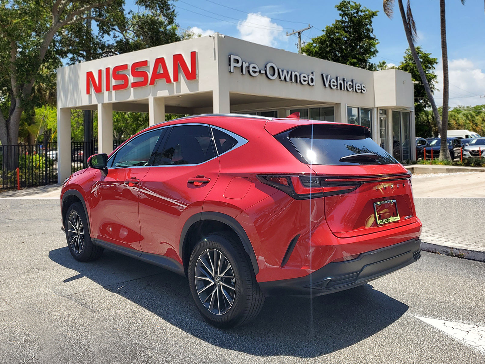 Used 2024 Lexus NX 250 FWD w/ Towing Package (2000 Lbs) image 6