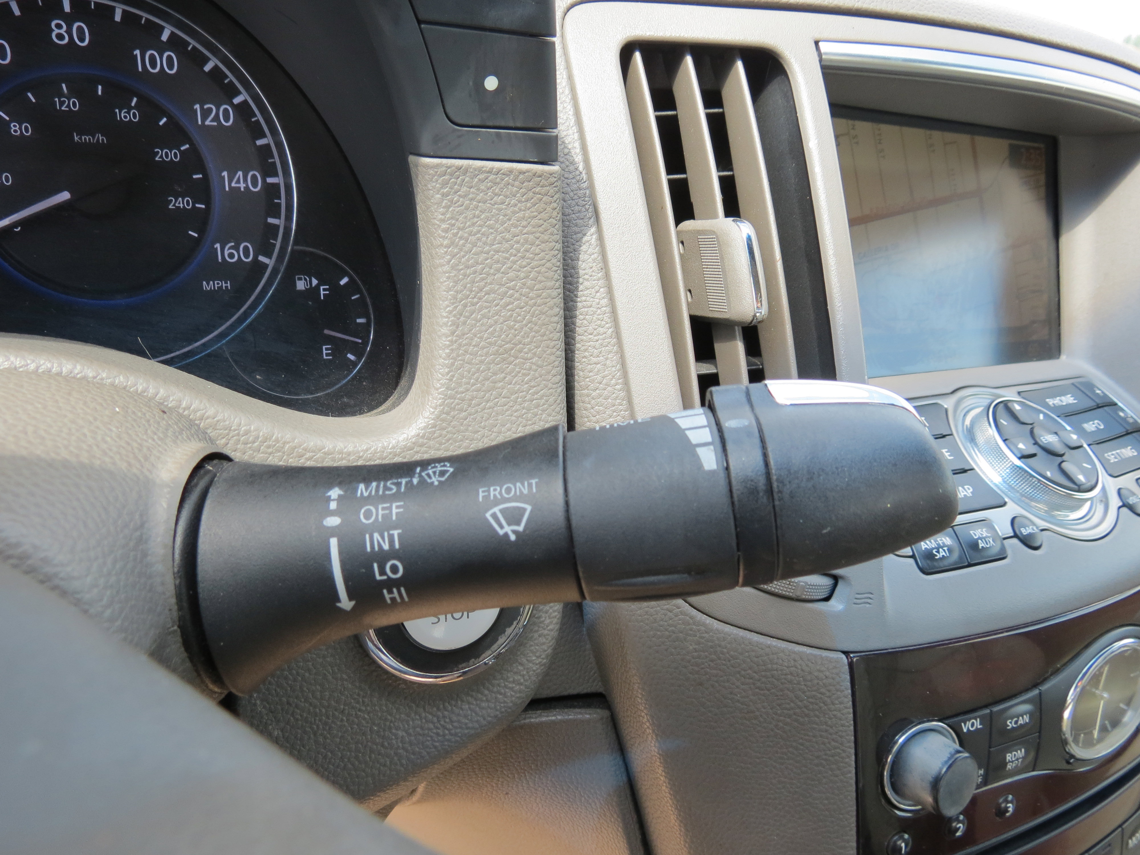 Used 2010 INFINITI G37 x w/ Premium Pkg image 17