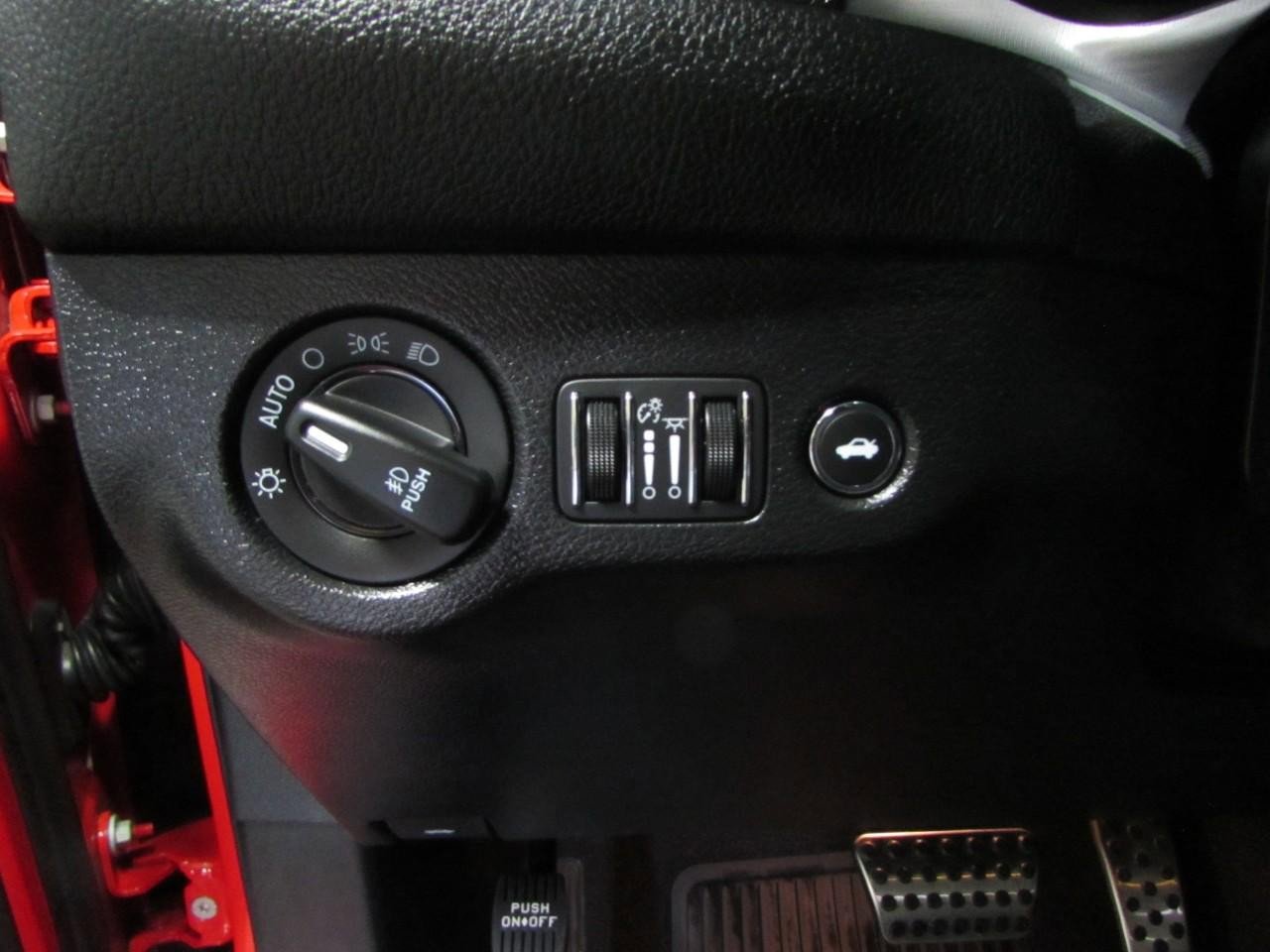 Used 2022 Dodge Challenger R/T w/ Blacktop Package image 20