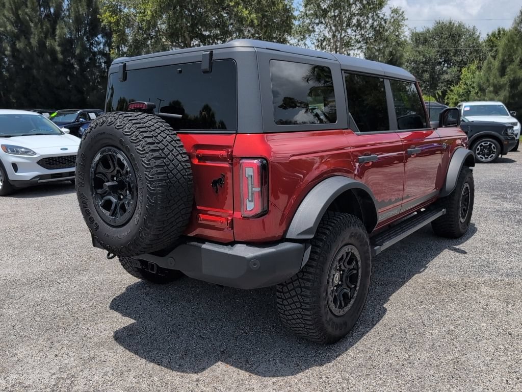 Certified 2022 Ford Bronco Wildtrak AWD/4WD image 3