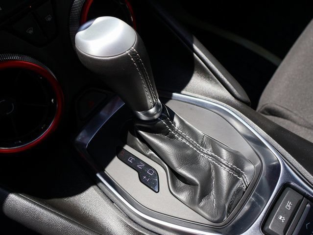 Used 2023 Chevrolet Camaro LT w/ Technology Package RWD image 23