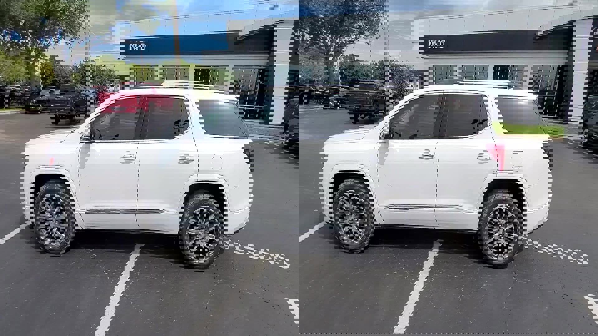 Used 2021 GMC Acadia Denali w/ Denali Technology Package image 42