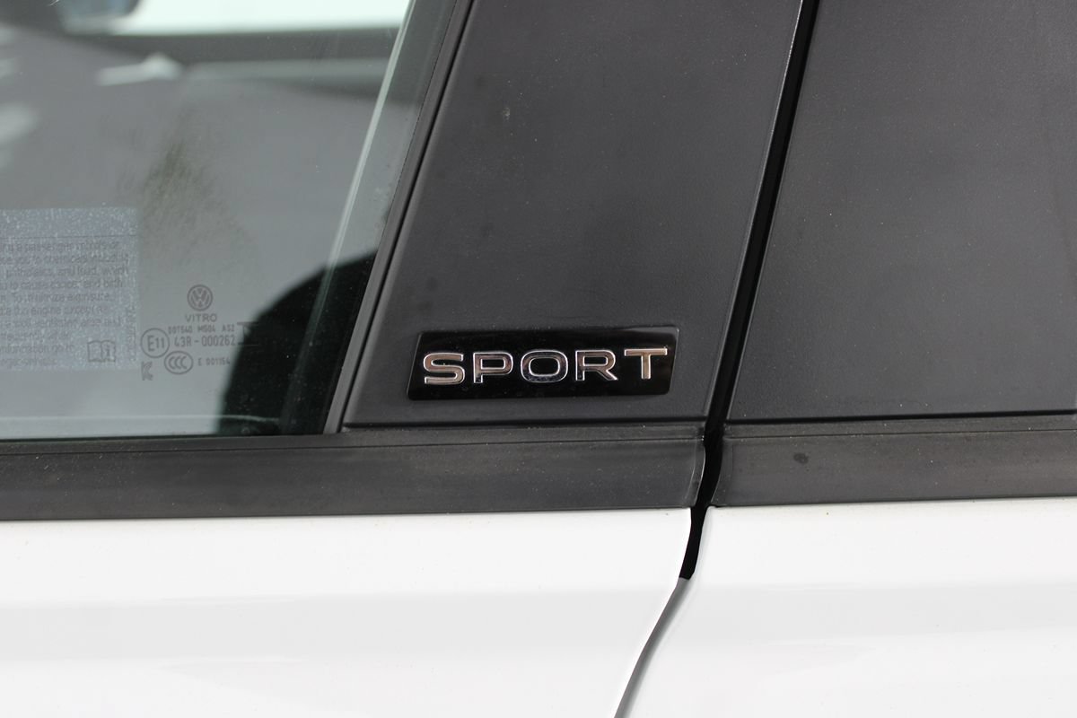 Used 2025 Volkswagen Jetta Sport FWD image 34
