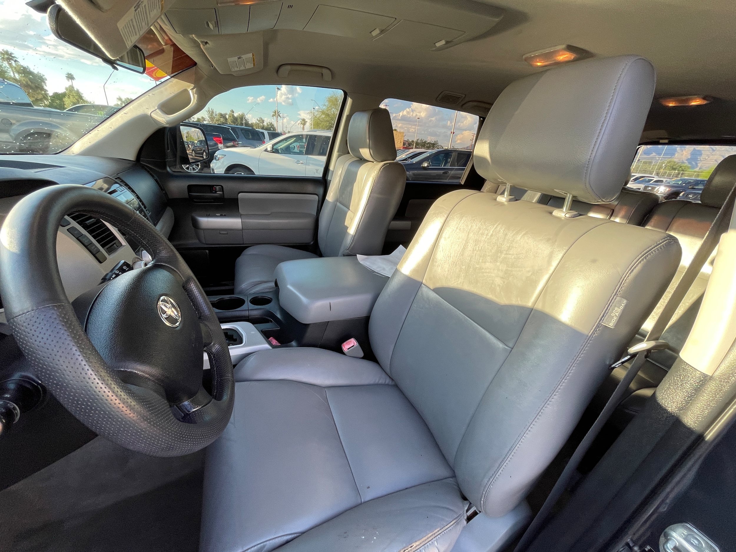 Used 2008 Toyota Sequoia SR5 w/ Pwr Driver Seat Pkg RWD image 15