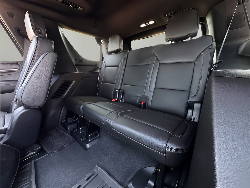 Used 2023 GMC Yukon Denali w/ LPO, Floor Liner Package AWD/4WD image 20
