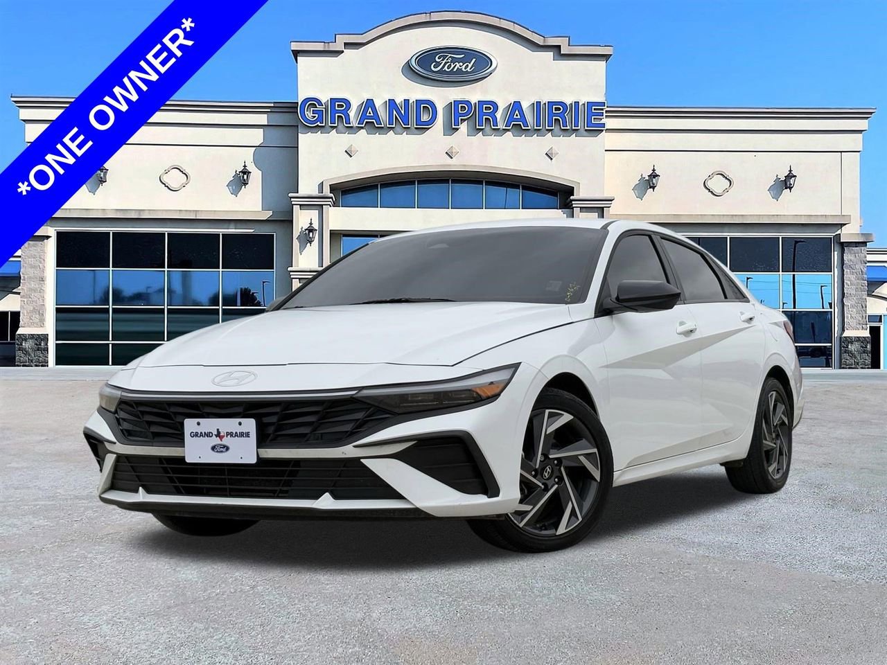 Used 2025 Hyundai Elantra Sport FWD image 1