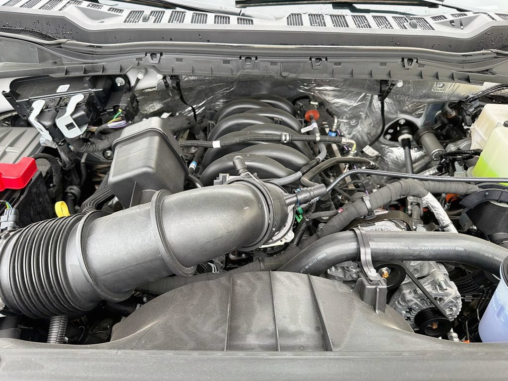 New 2026 Ford F550 4x4 Crew Cab image 15