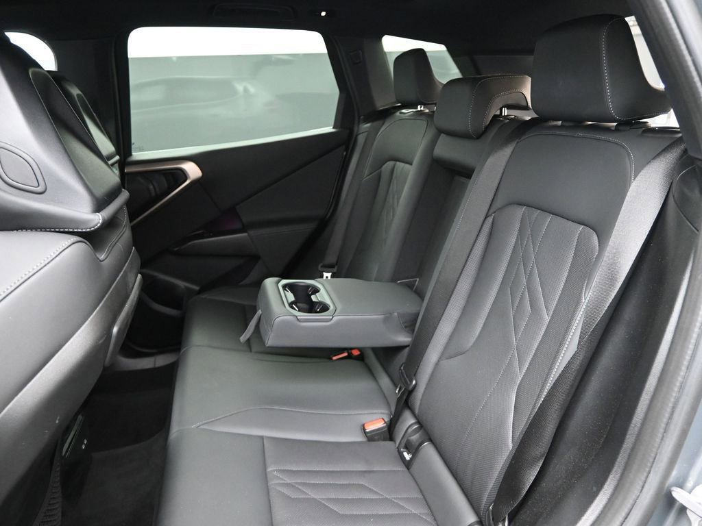 Used 2025 BMW X3 xDrive30i image 14