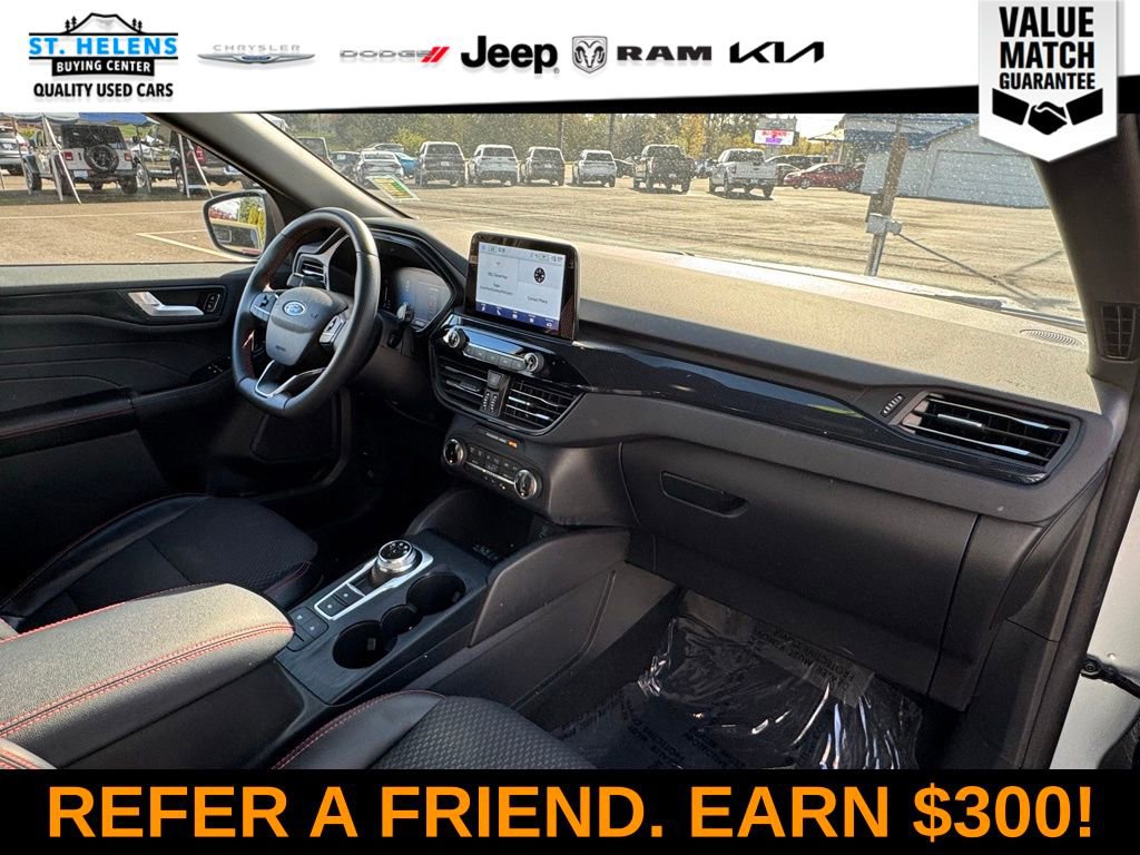 Used 2023 Ford Escape ST-Line w/ Cold Weather Package image 28