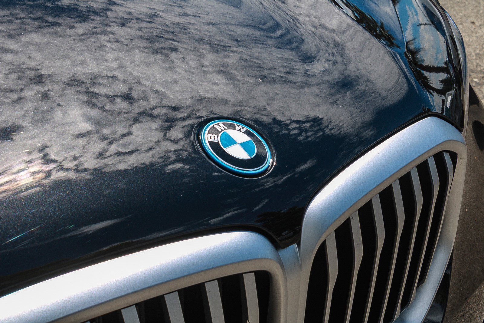 Used 2026 BMW X5 xDrive50e w/ Executive Package AWD/4WD image 9