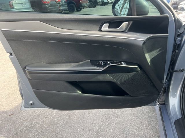Used 2021 Kia K5 LX image 24