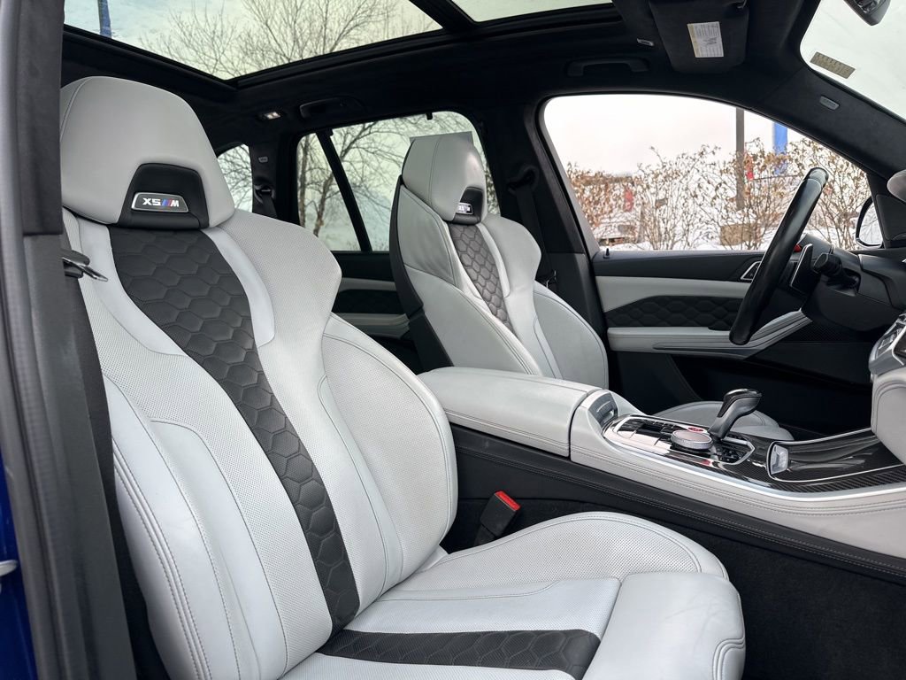 Used 2022 BMW X5 M w/ Executive Package image 28