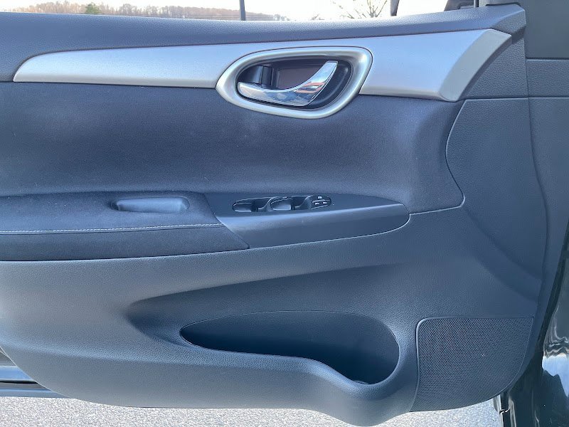 Used 2014 Nissan Sentra SV image 6