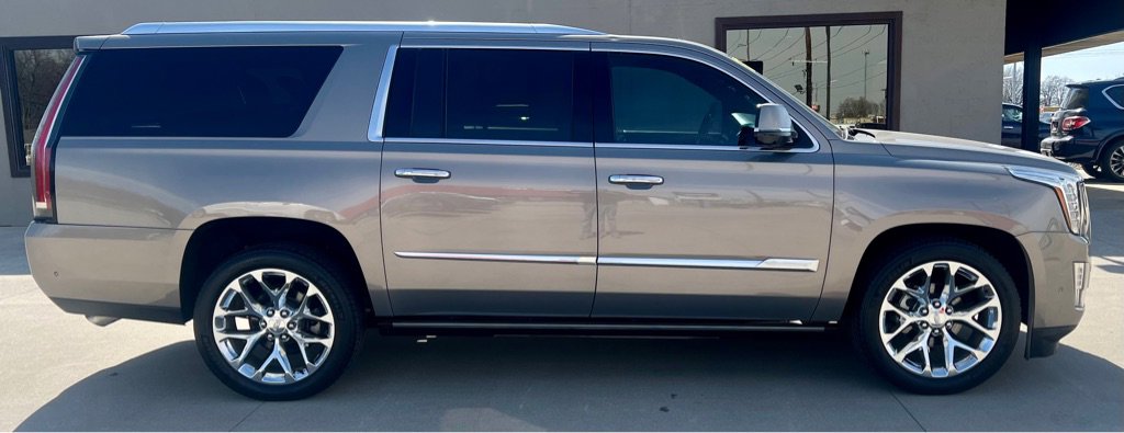 Used 2017 Cadillac Escalade ESV Platinum image 8