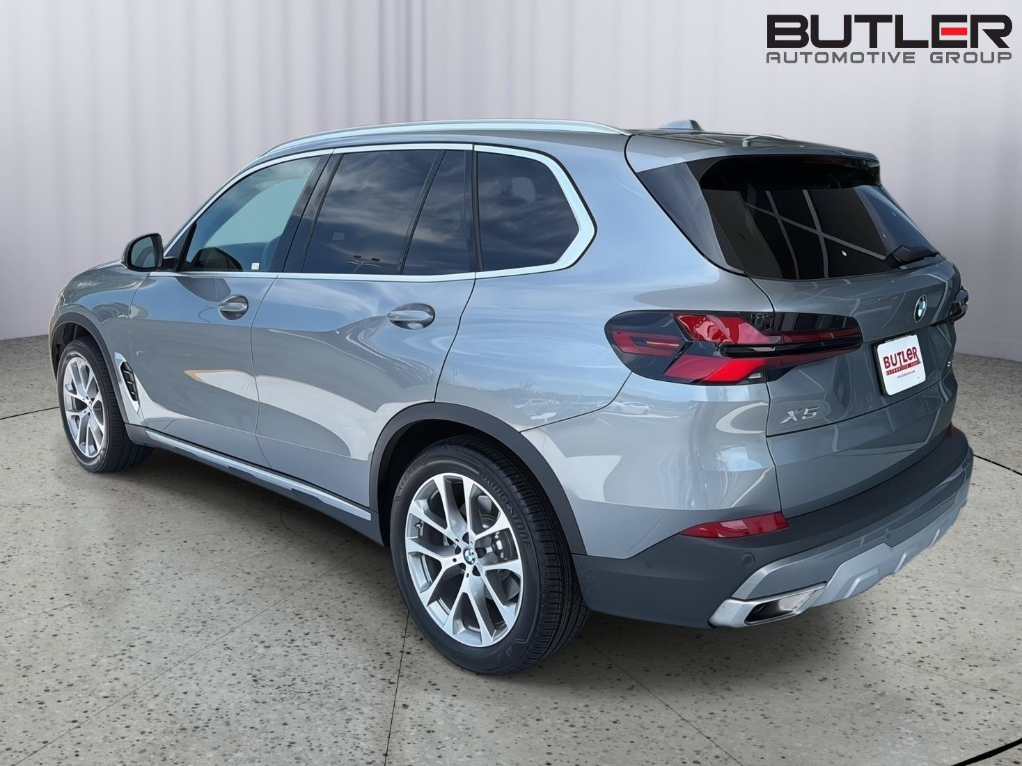 Certified 2024 BMW X5 sDrive40i w/ Premium Package RWD image 4