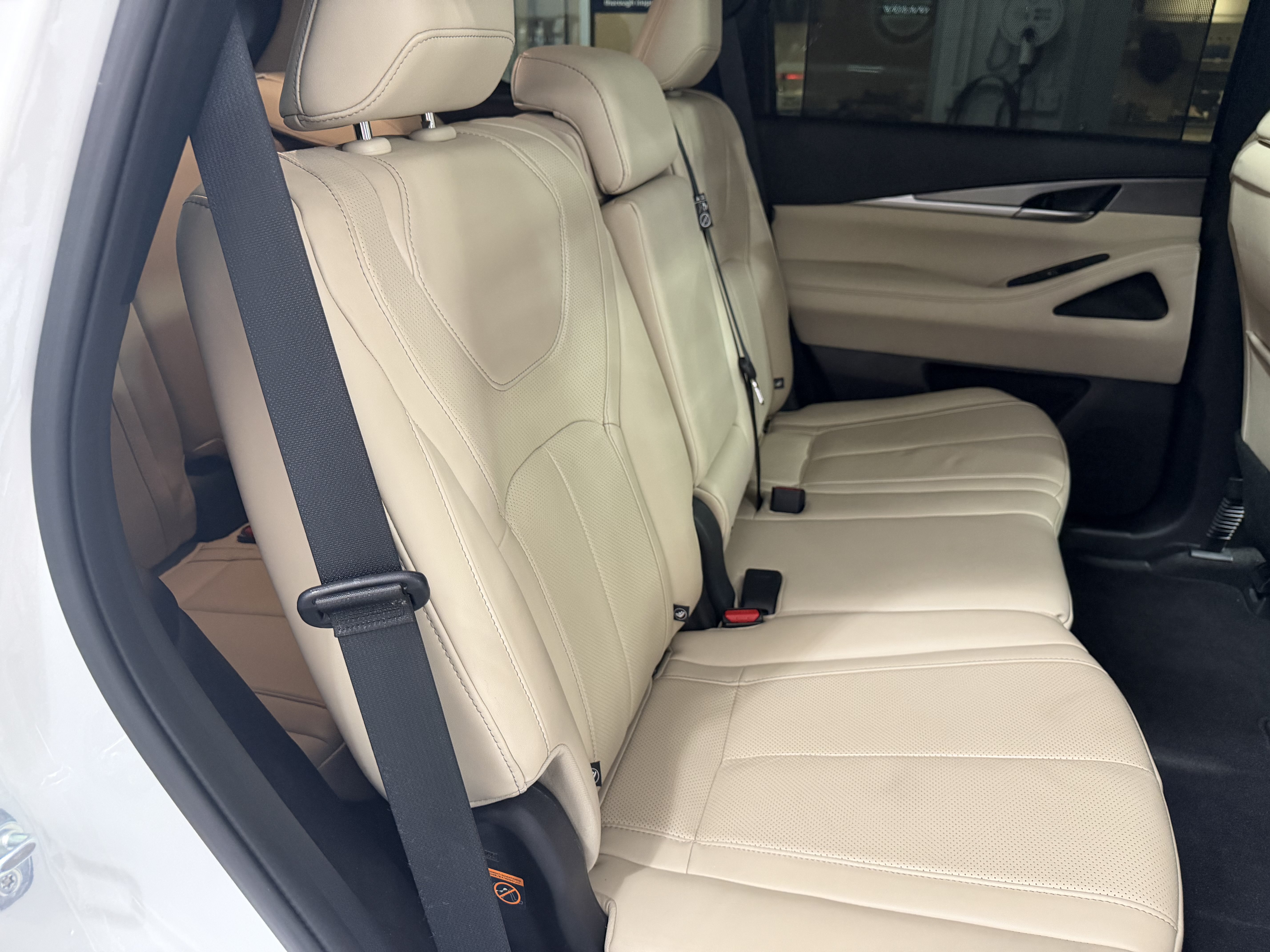 Used 2022 Lincoln Corsair AWD w/ Premium Package image 32