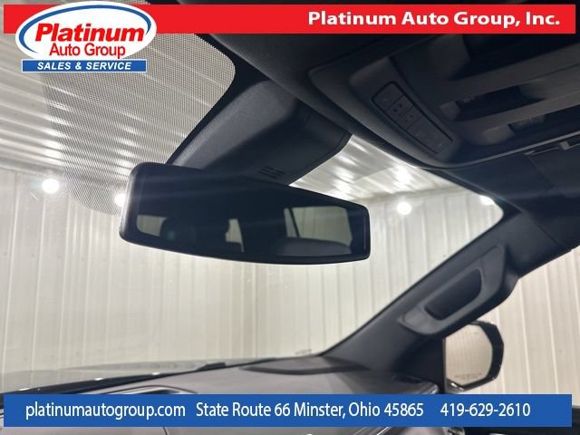 Used 2022 Chevrolet Tahoe LT w/ Luxury Package AWD/4WD image 24