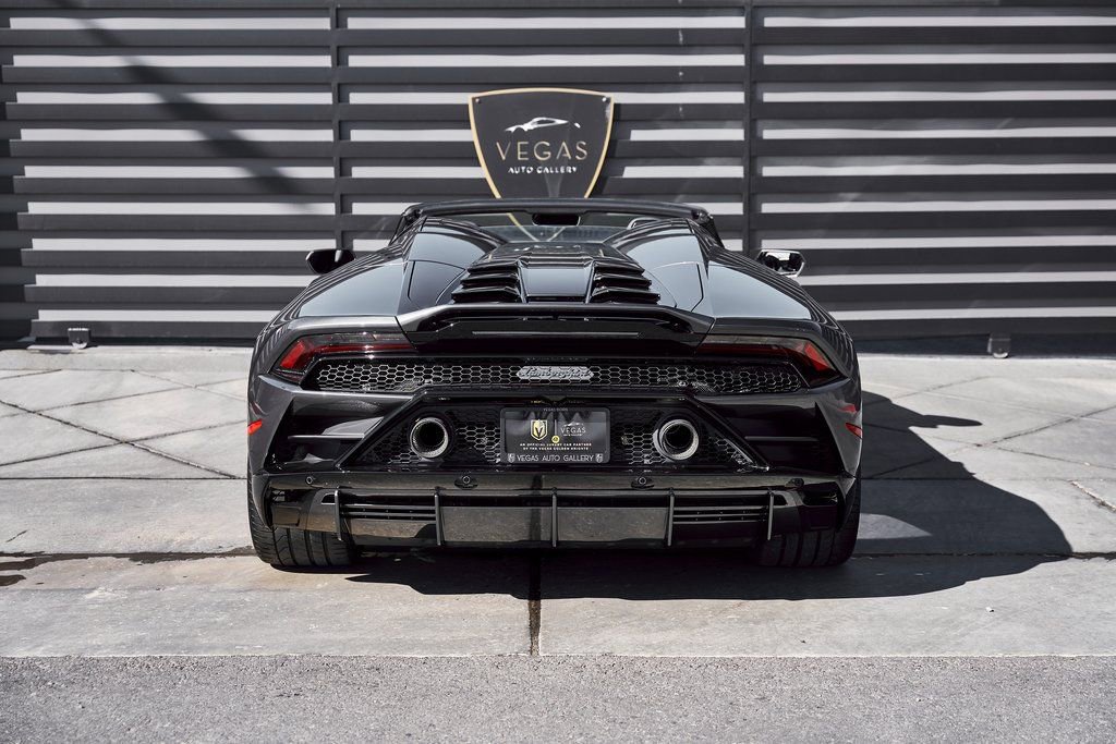 Used 2024 Lamborghini Huracan EVO AWD/4WD image 24
