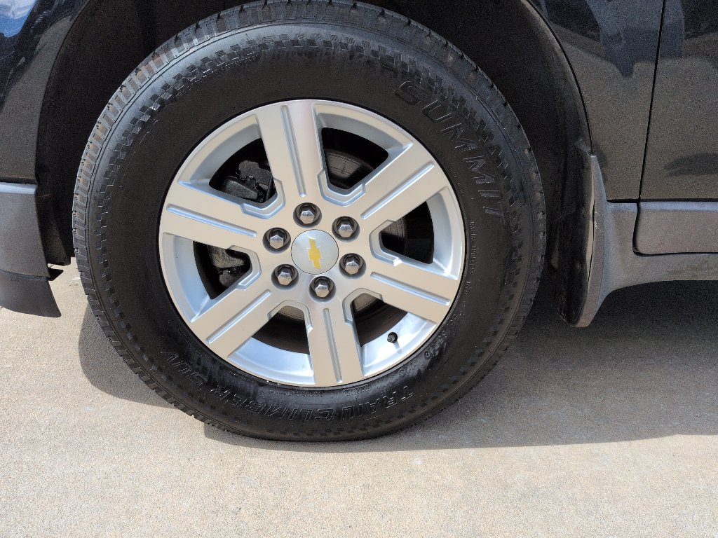 Used 2012 Chevrolet Traverse LT FWD image 10