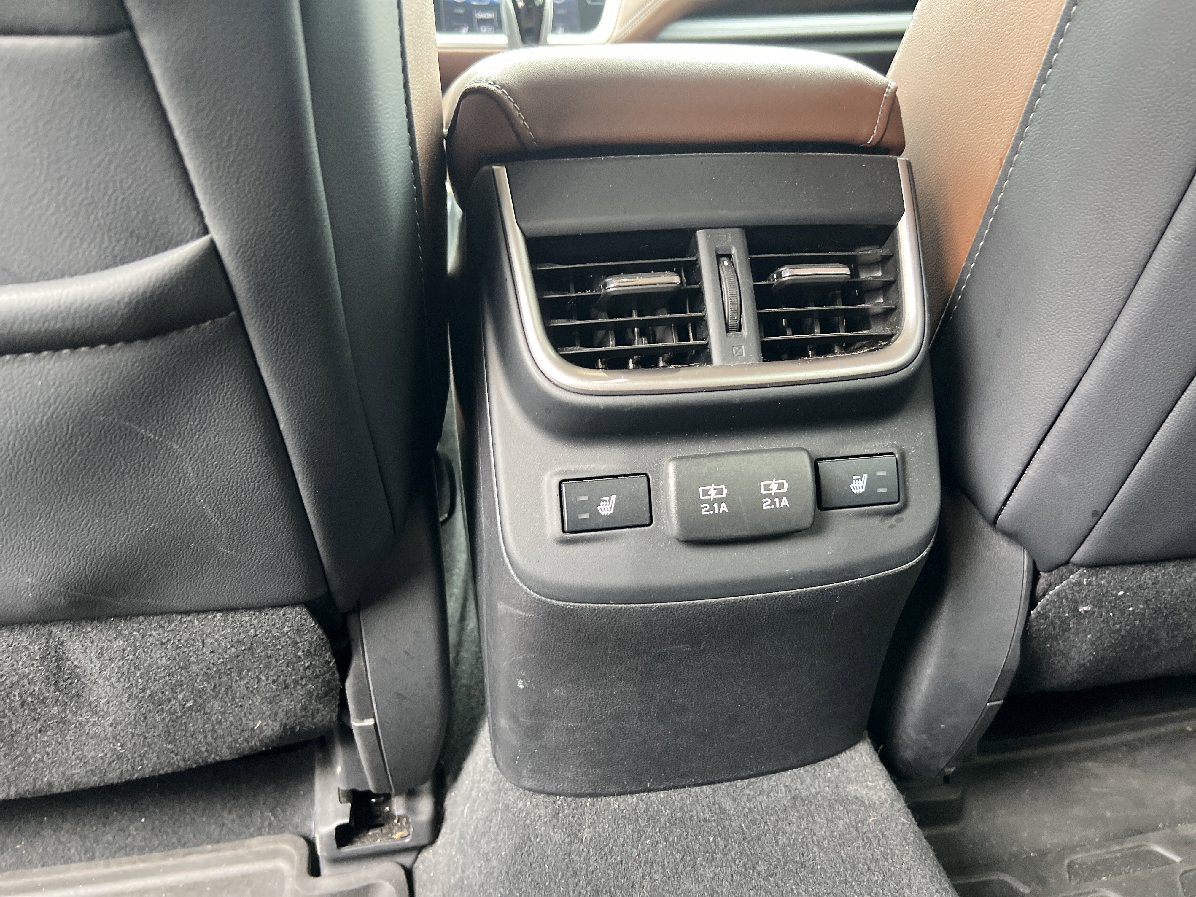Used 2022 Subaru Outback Touring XT AWD/4WD image 41