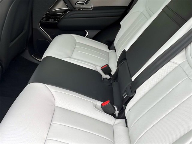 New 2025 Land Rover Range Rover Sport Dynamic SE image 12