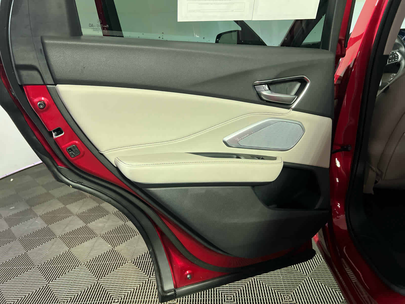 Used 2025 Acura RDX SH-AWD w/ Technology Package image 20