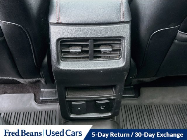 Used 2020 Ford Edge ST-Line w/ Cold Weather Package AWD/4WD image 32