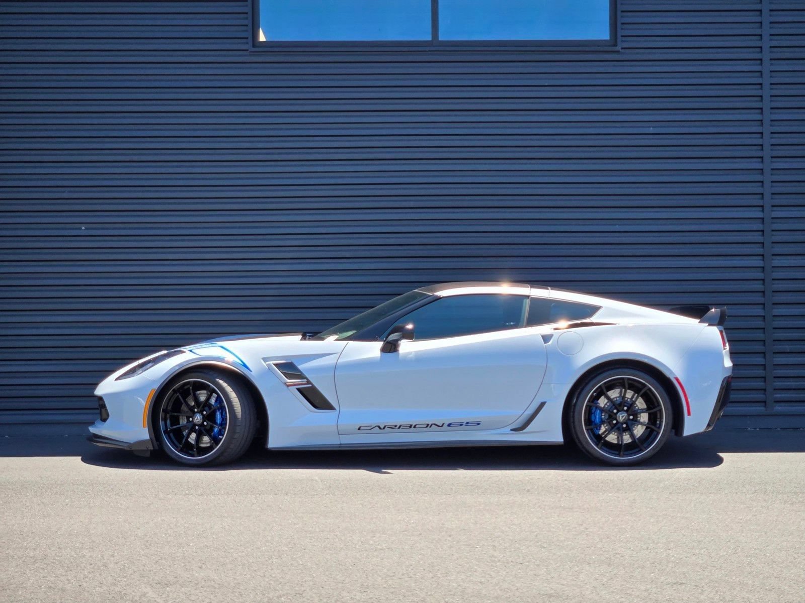 Used 2018 Chevrolet Corvette Grand Sport w/ Carbon 65 Edition RWD image 3