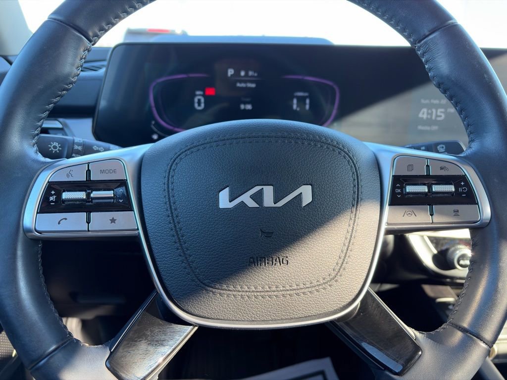Used 2024 Kia Telluride S image 21