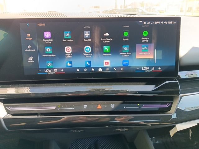 New 2025 BMW 530i xDrive w/ Premium Package AWD/4WD image 29