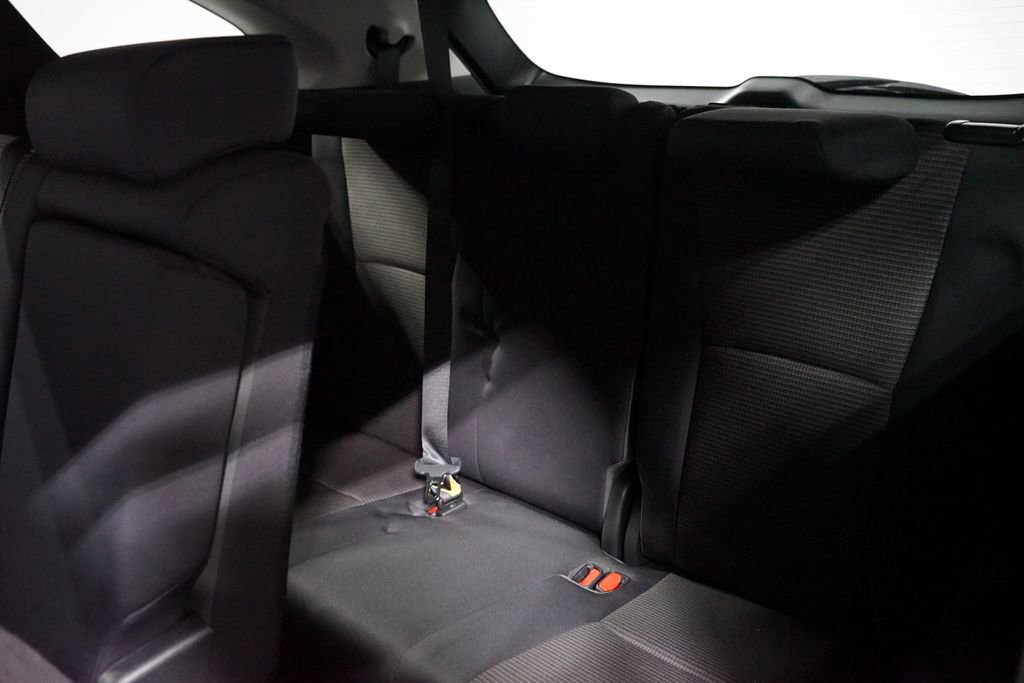 Used 2023 Toyota Highlander LE image 30