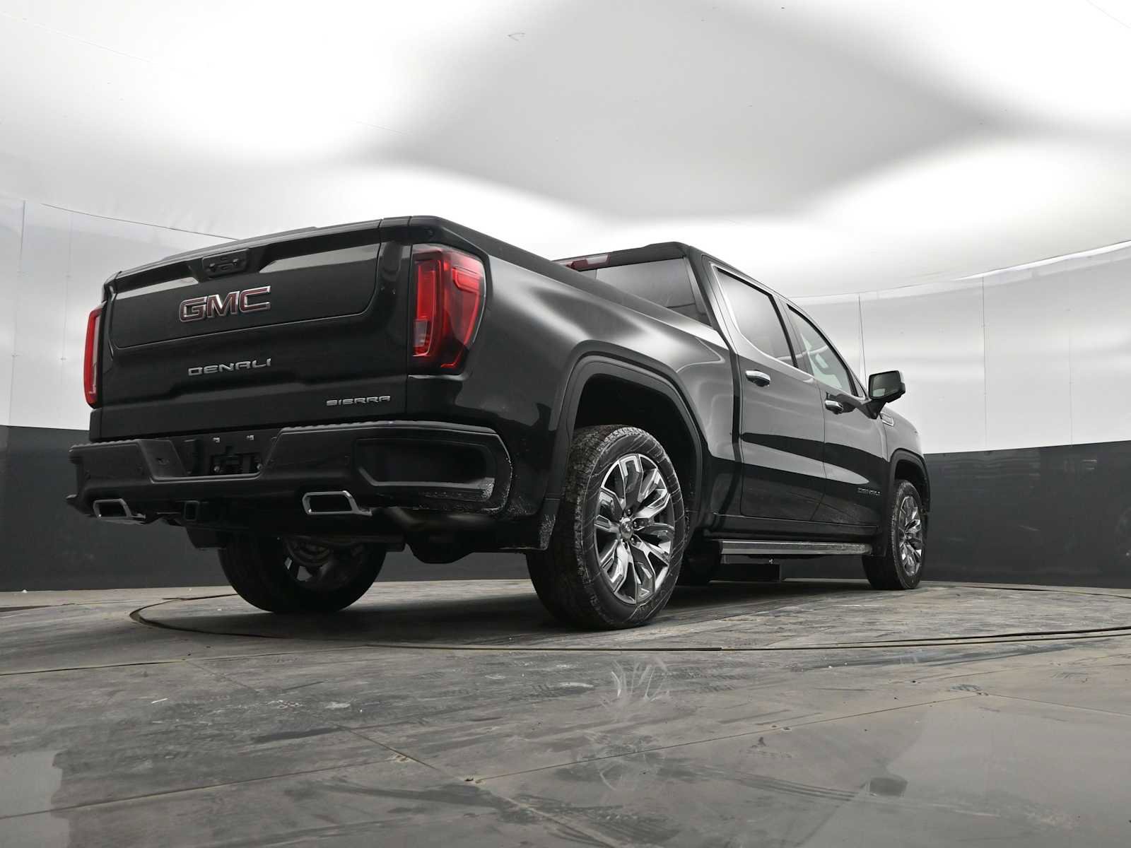 New 2026 GMC Sierra 1500 Denali w/ Denali Reserve Package image 36