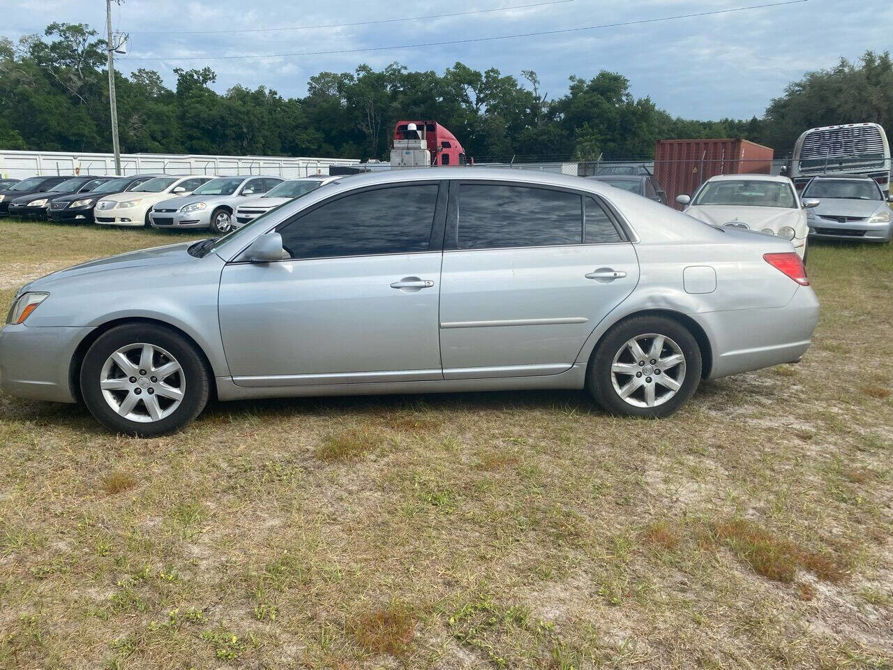 Used 2006 Toyota Avalon XL image 2